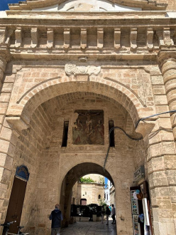 Brama Arco Marchesale - Polignano a Mare